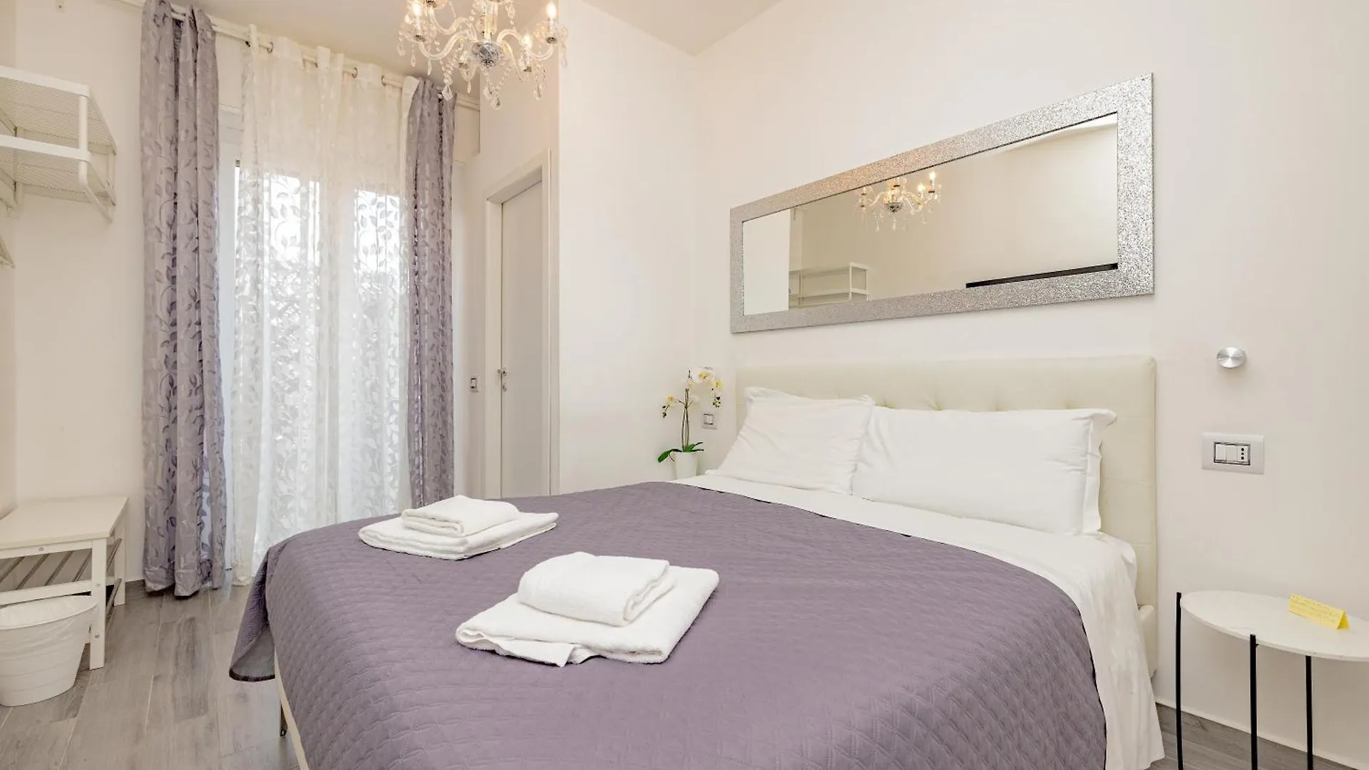 Lovely Room - 3 Milan